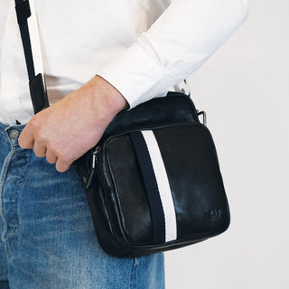 GAP Men's Leather Cross-Body Bag in Black